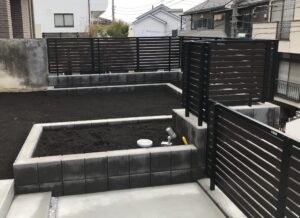 モノトーンを生かしたエクステリア